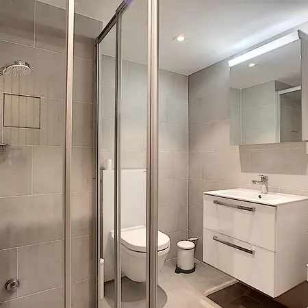 Ambassador 003 דירה וורבייה